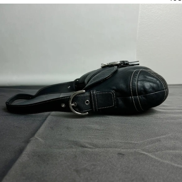 Vintage Coach Y2K Black Leather Soho Mini Baguette Timeless Flap Bag - Picture 8 of 9